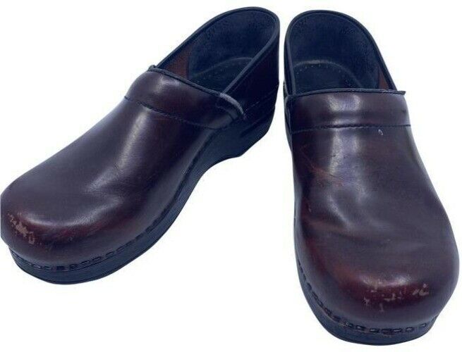 Dansko Burgundy Black Mulesslides Size Eu