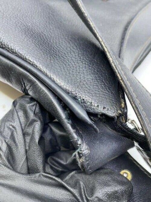 gucci vintage shoulder black leather cross body bag