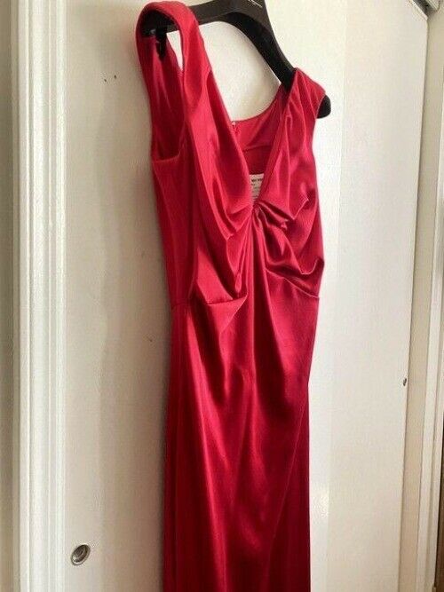 carolina herrera red new gown msrp