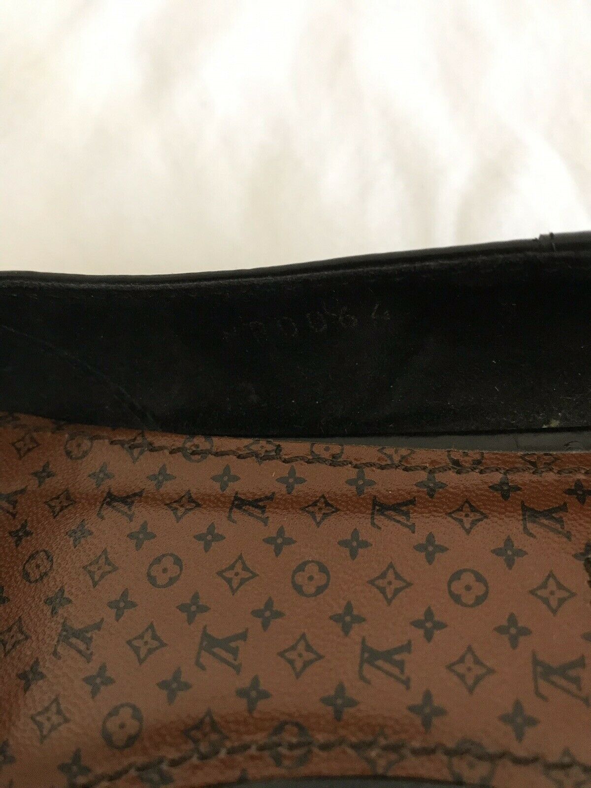 LOUIS VUITTON Womens Brown Leather Flats Size 39