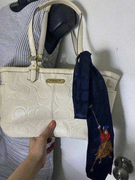 coach w w detachable specialty tie accent cream shoulder bag