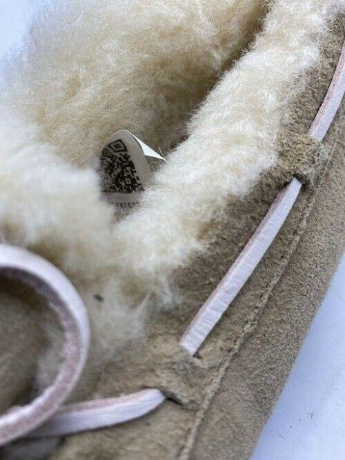 Ugg Australia Tan Slip On Very Good Condition Flats Size Us