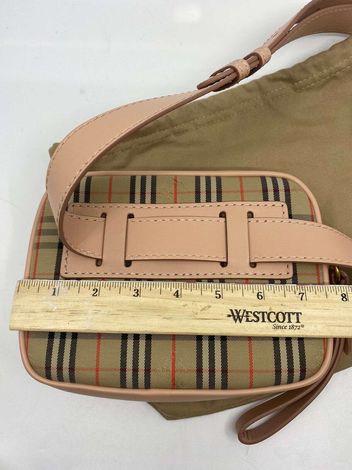 BURBERRY Link Pink Bumb Bag