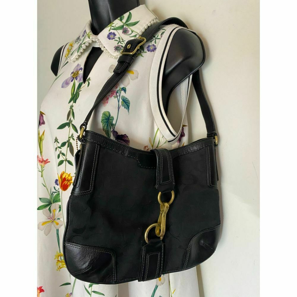 Coach Women's Black Medium Fabric Shoulder Bag