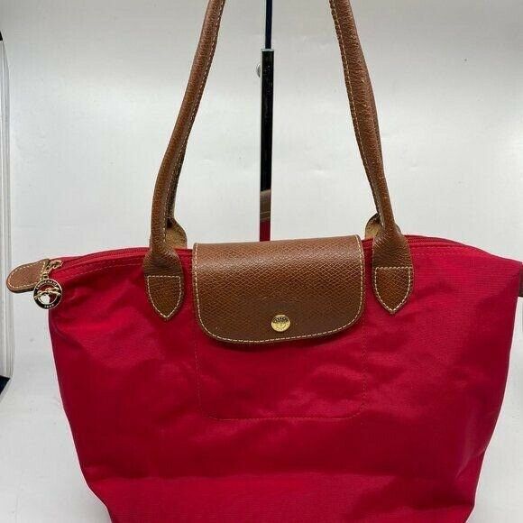 Lonchamp Lightweight Large Red Shoulder Bag