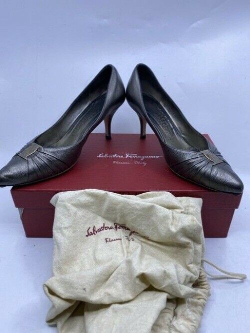 Salvatore Ferragamo Gun Metal Firsea Flat Bow Pumps Size Us