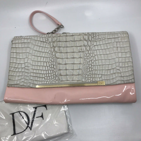 DIANE VON FURSTENBERG White Croc Embossed Shoulder bag