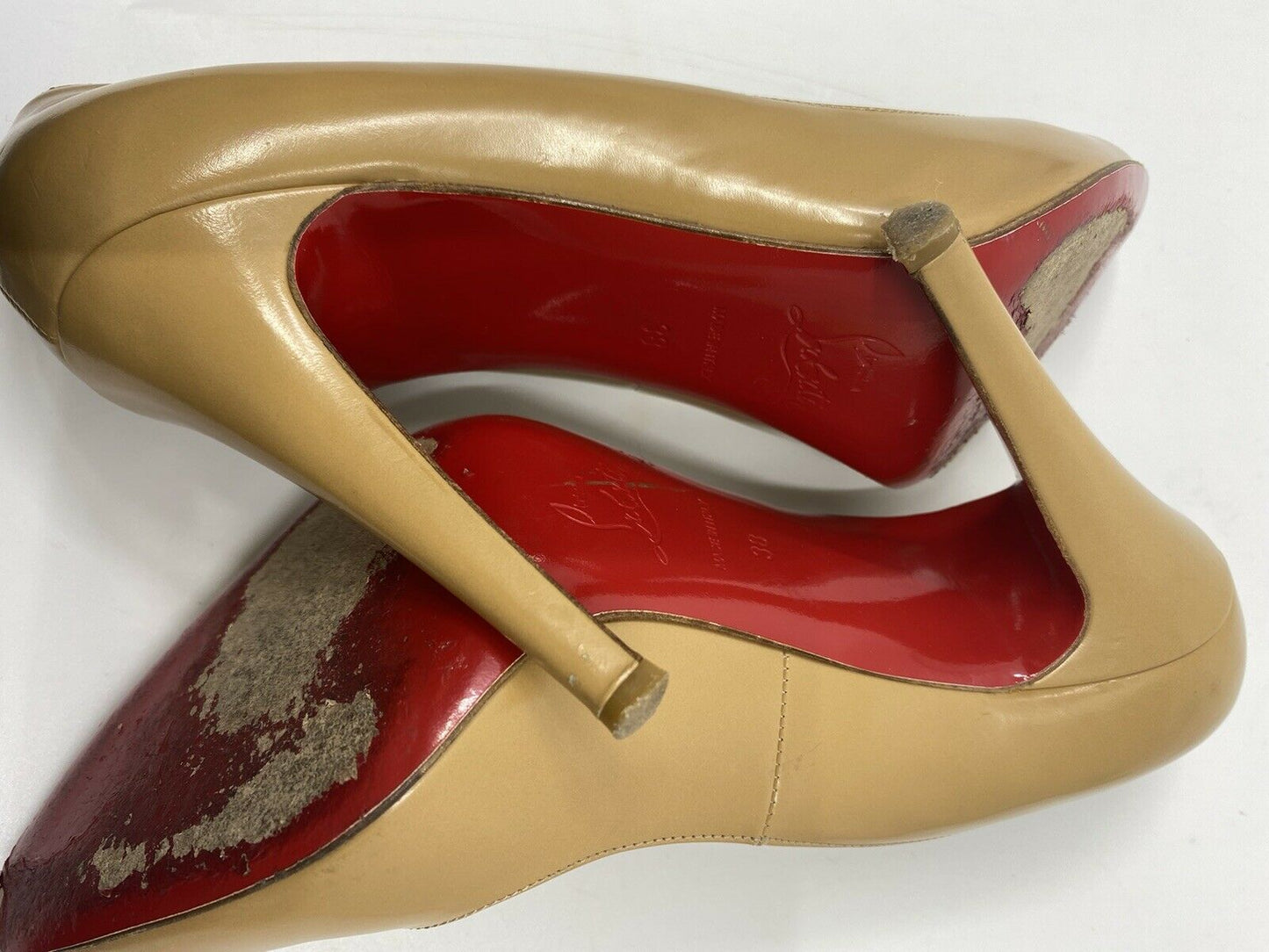 CHRISTIAN LOUBOUTIN Classic Pumps Size 38
