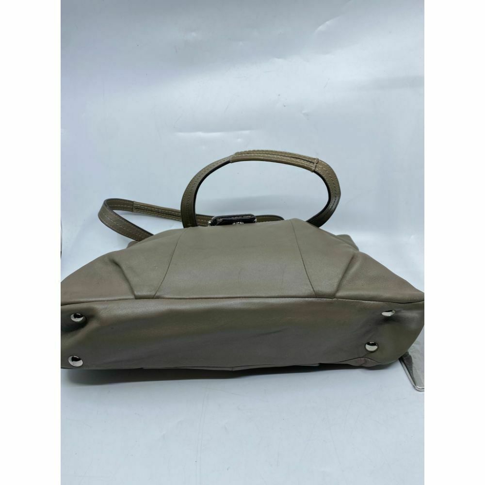 COACH Medium/ Large Leather Brown Shoulder Bag