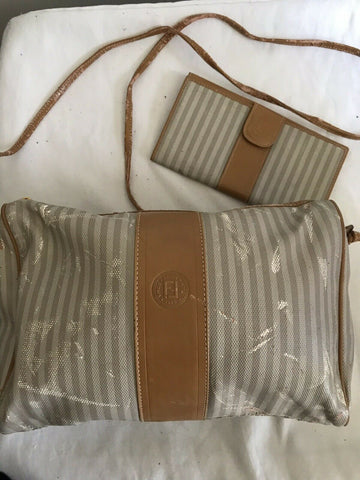 FENDI Vintage Grey/Beige Medium Leather Crossbody Bag With Matching Wallet