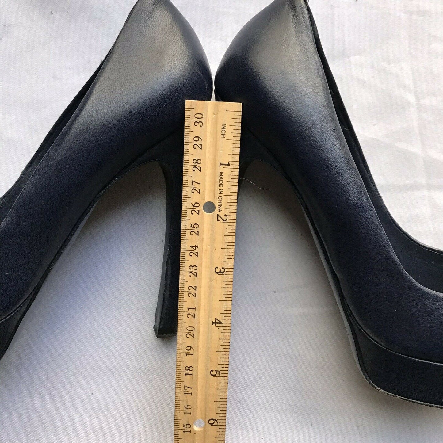 YSL Yves Saint Laurent Classic Navy leather High heels 6.5