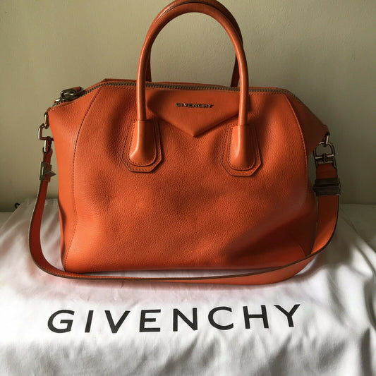 GIVENCHY Medium Antigona Orange Leather