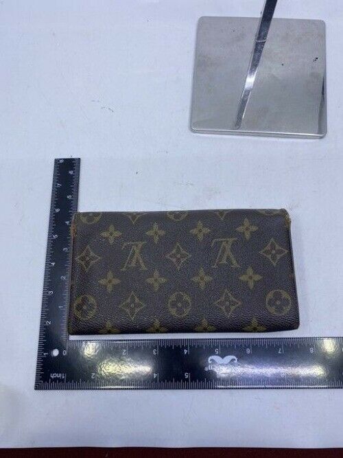 Louis Vuitton Brown Sarah Large Canvas Travel Wallet