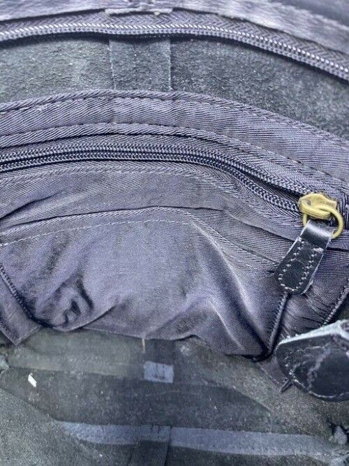Unbranded Black Leather Cross Body Bag