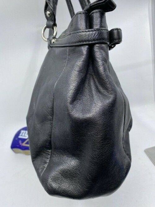 coach large black leather shoulder bag
