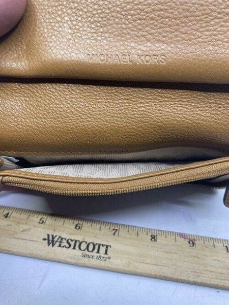 Michael Kors Soft Device Card Coin And Id Holder Brown Leather Wristlet