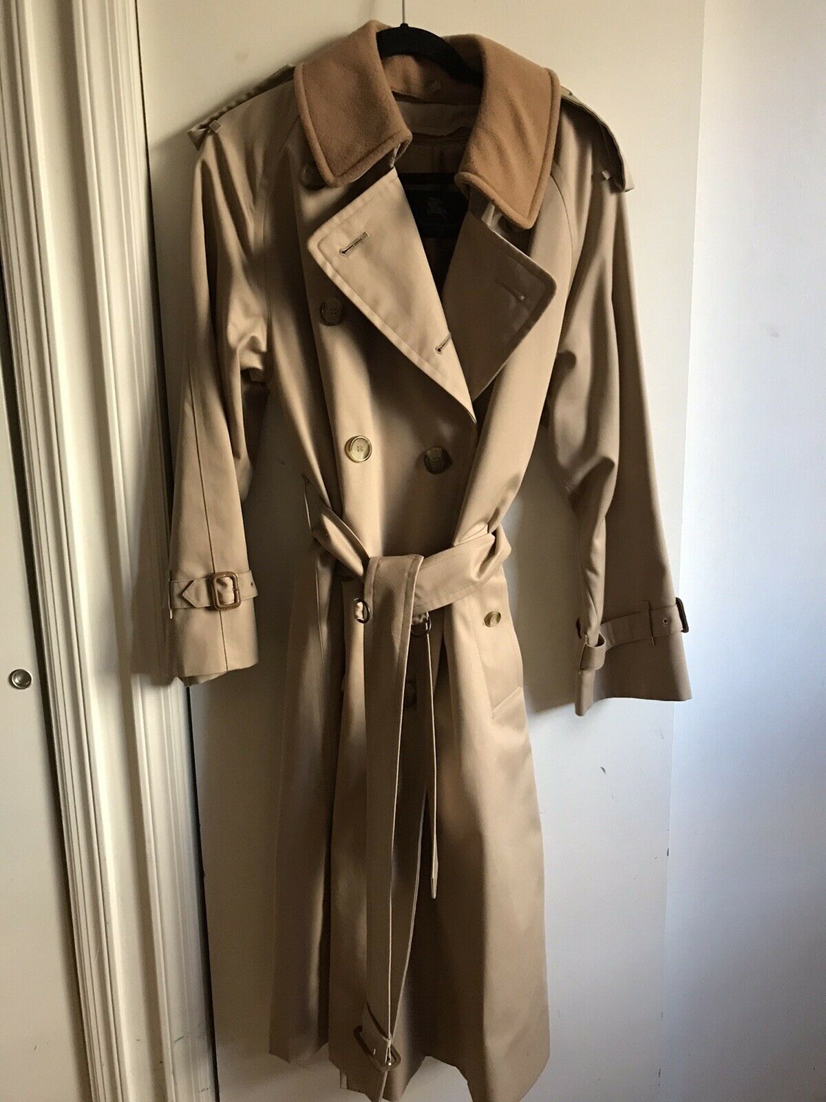 BURBERRY Men’s Khaki Trench Coat Excellent! XL