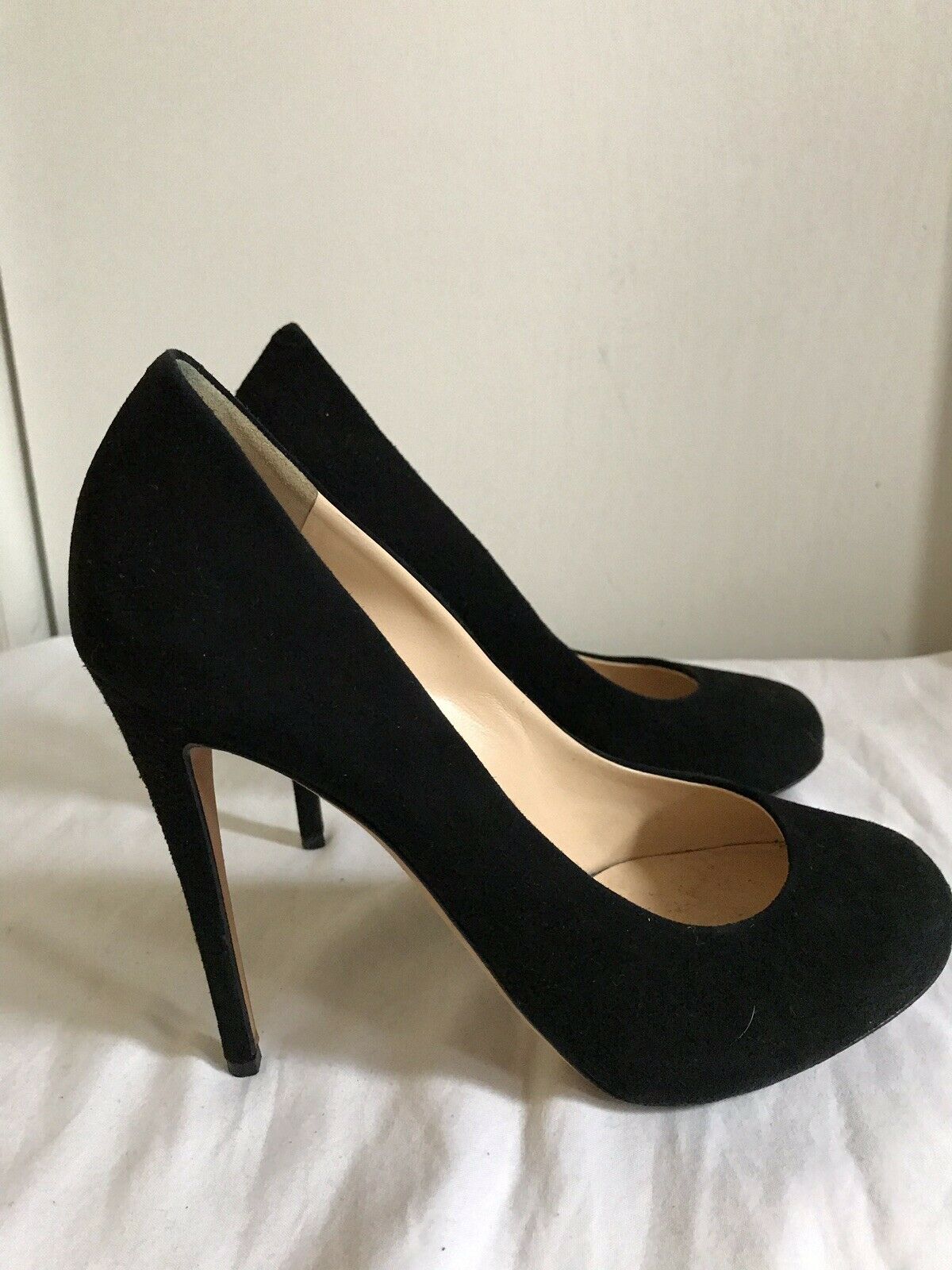 BARNEY’S New york Black Suede high Heels Sz 9