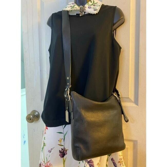 coach medium w adjustable strap black leather cross body bag