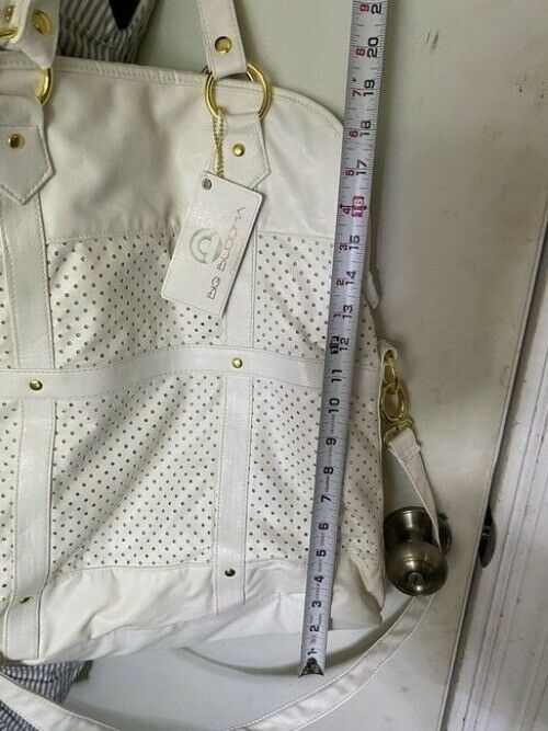 Big Buddha Xxl Super White Faux Leather Cross Body Bag