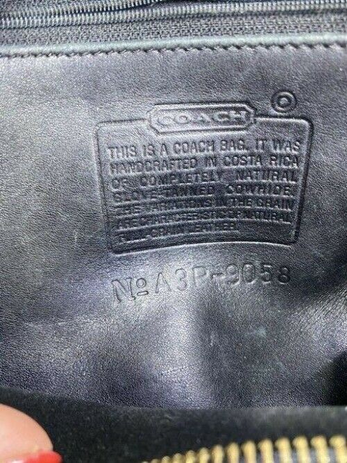coach vintage black leather shoulder bag