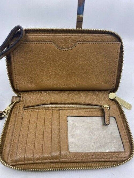 Michael Kors Soft Device Card Coin And Id Holder Brown Leather Wristlet