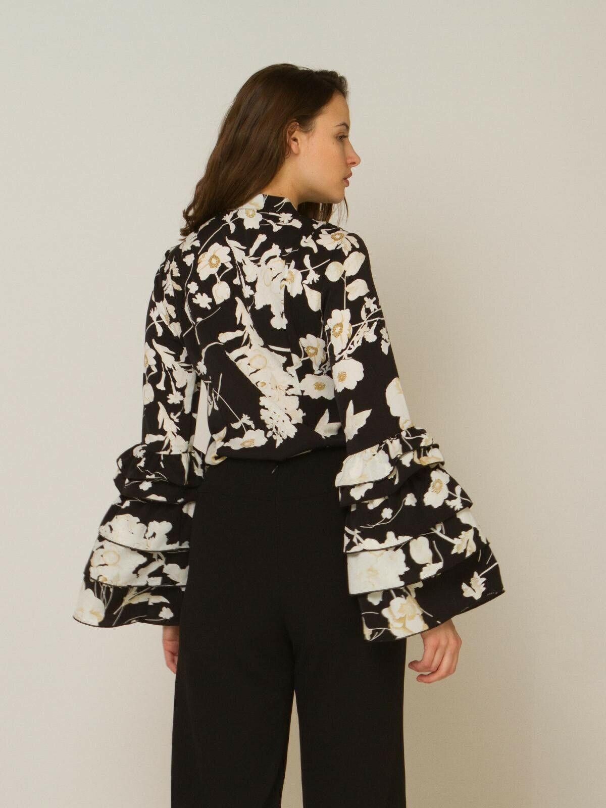GRACIA NWT! Floral Long sleeve top S/M/L