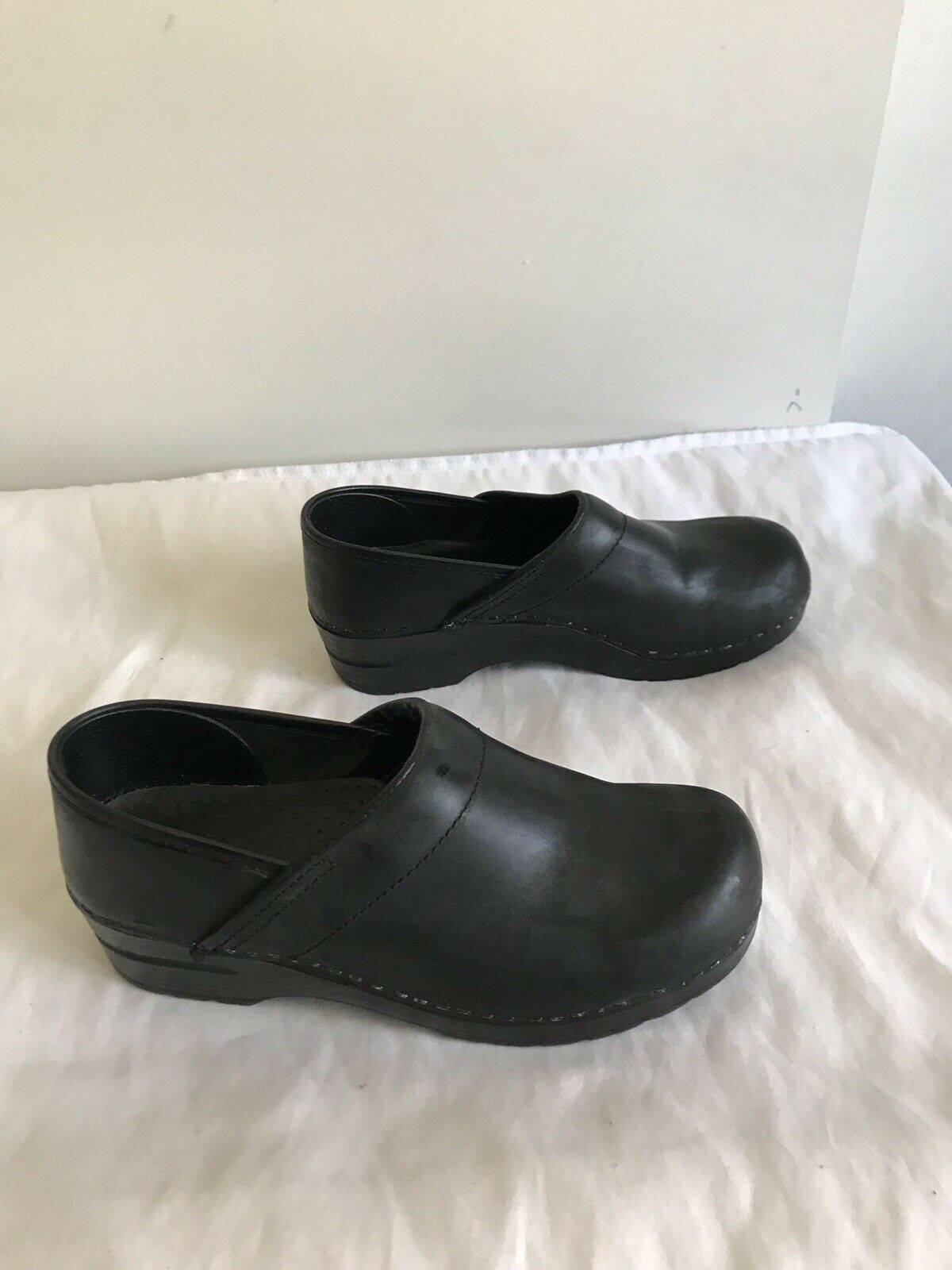 Dansko Classic Clogs -Black-Size US 8.5