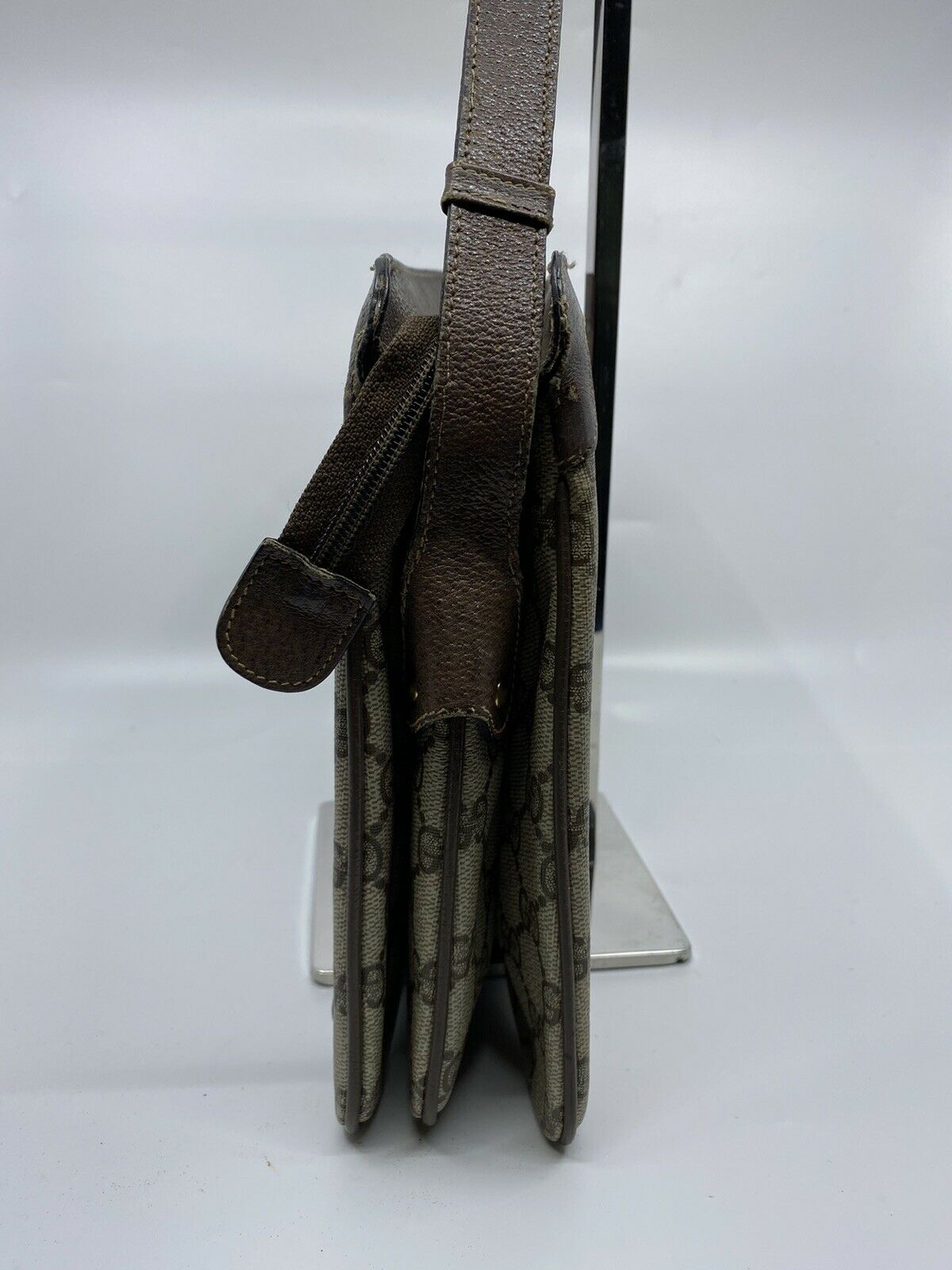 GUCCI Vintage  Brown Canvas/  Leather Shoulder Bag W Adjustable Strap