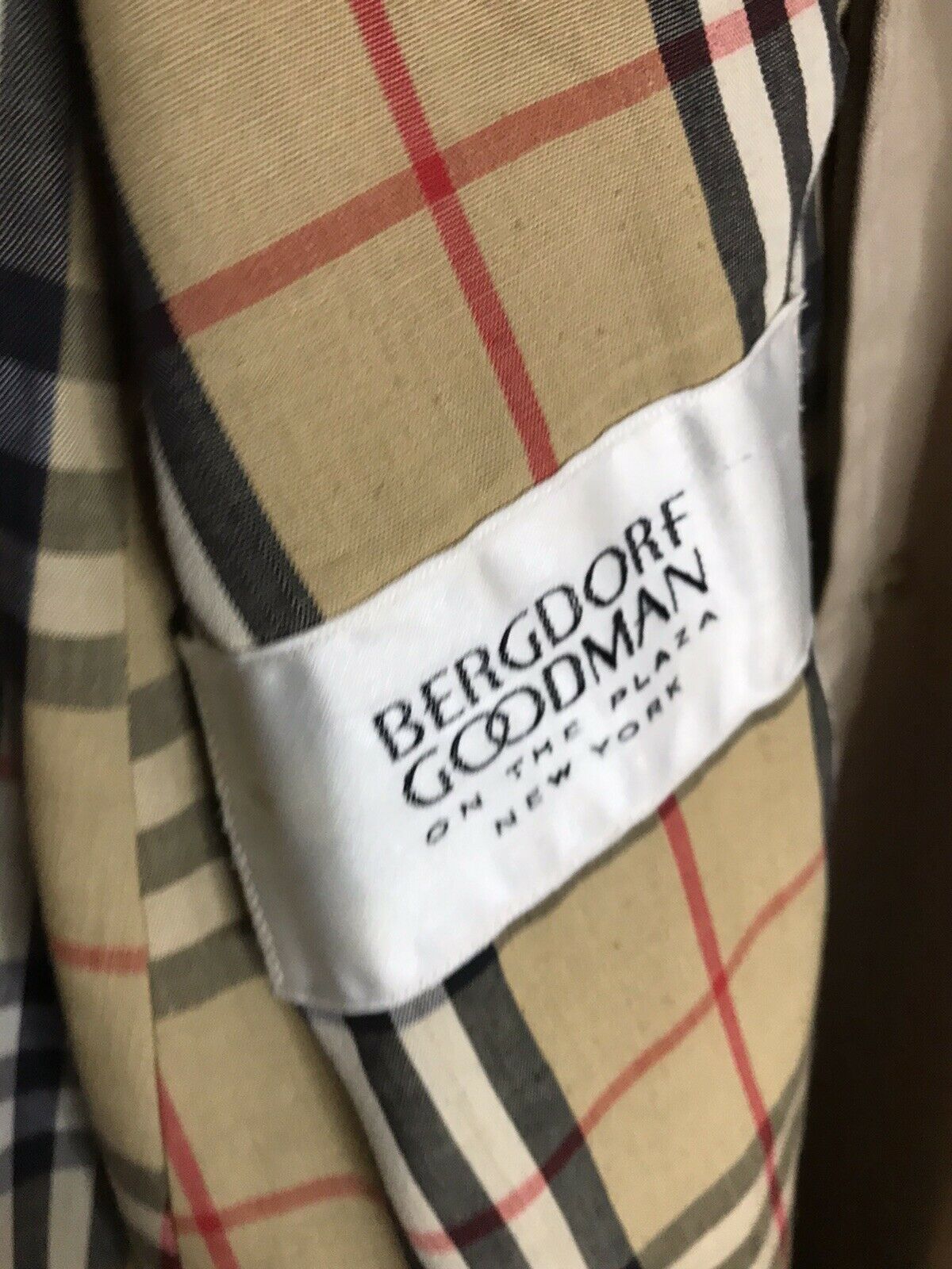 BURBERRY Women’s Vintage Khaki Trench Coat size 6