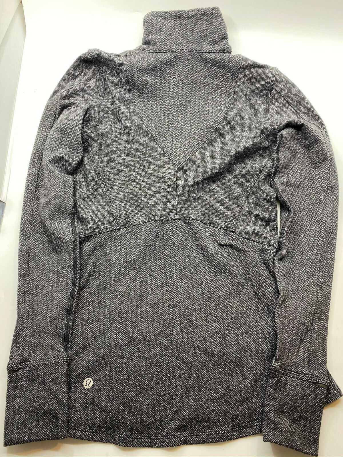 LULULEMON Womens Gray Long Sleeves Stylish Fleece Sweater Size: 4