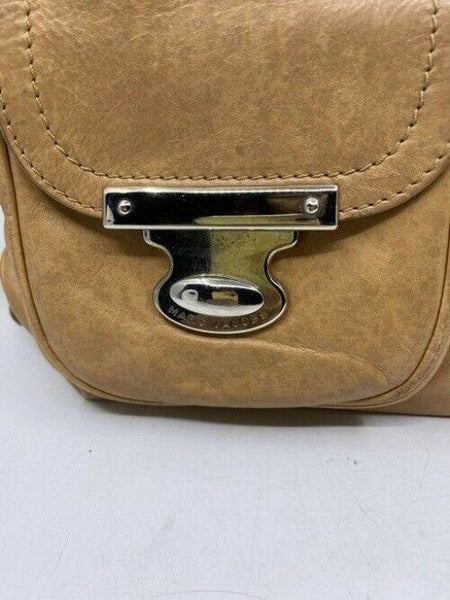 Marc Jacobs tan leather shoulder bag