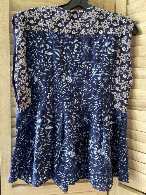 Nicole Miller navy white floral msrp small blouse