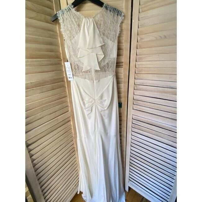 Nicole Miller White Kendall Bridal Gown Msrp