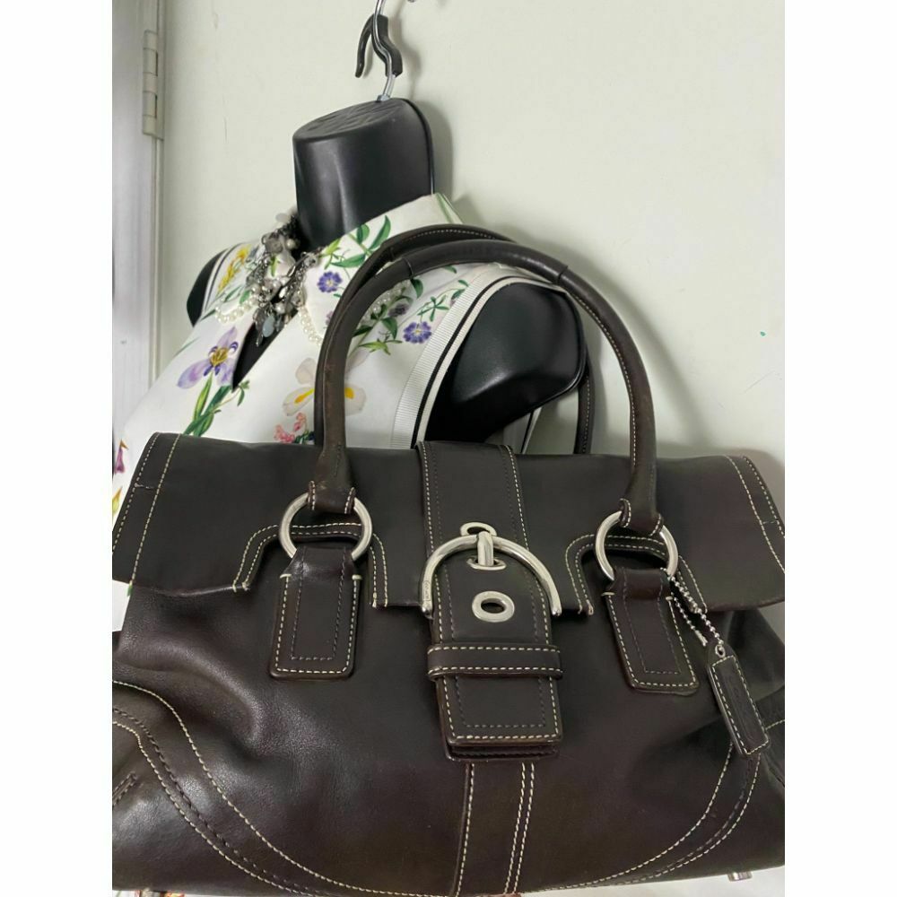 COACH Medium/ Large Leather Brown Shoulder Bag