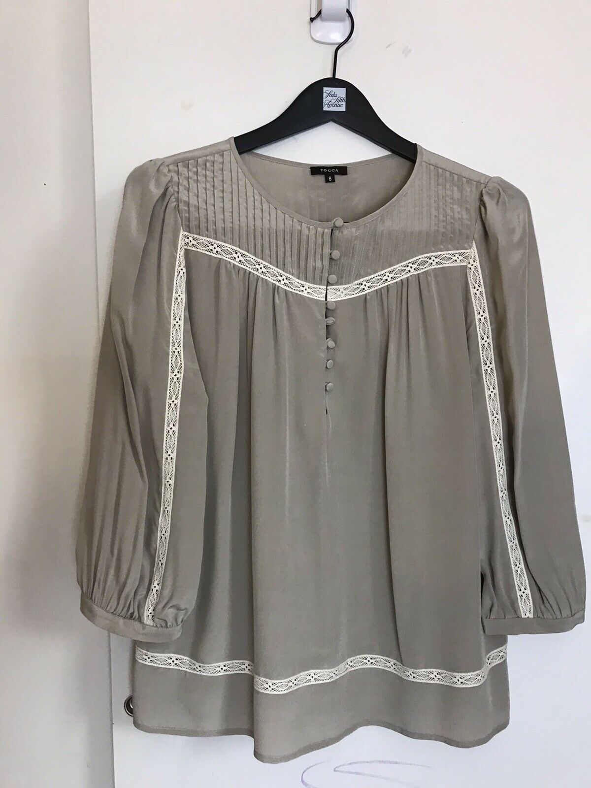 TOCCA Beige Silk Top sz 8