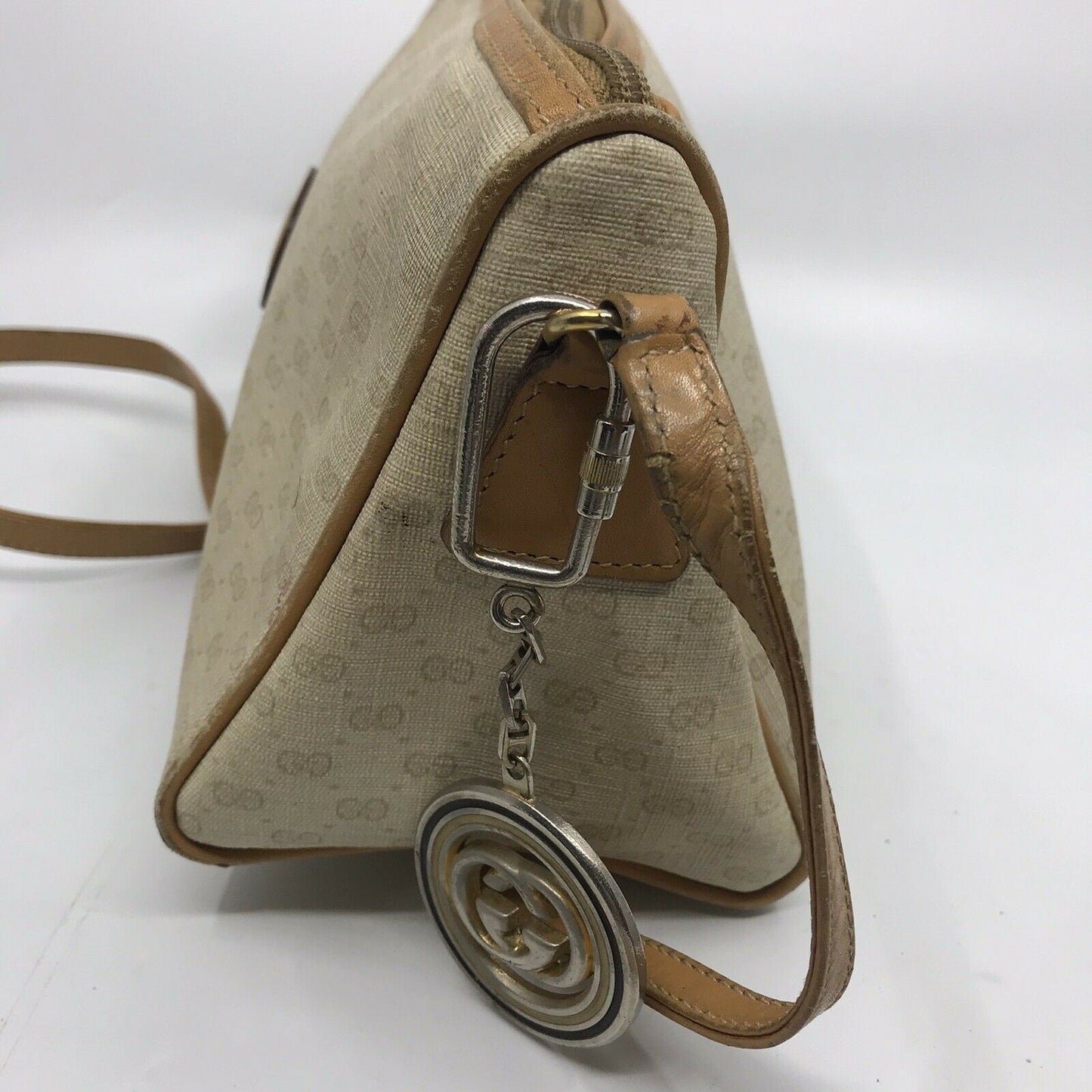 GUCCI Vintage Crossbody Bag All Over Signature
