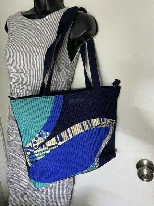 Vera Bradley Large Quilted Navy Blue White Shoulder Bag