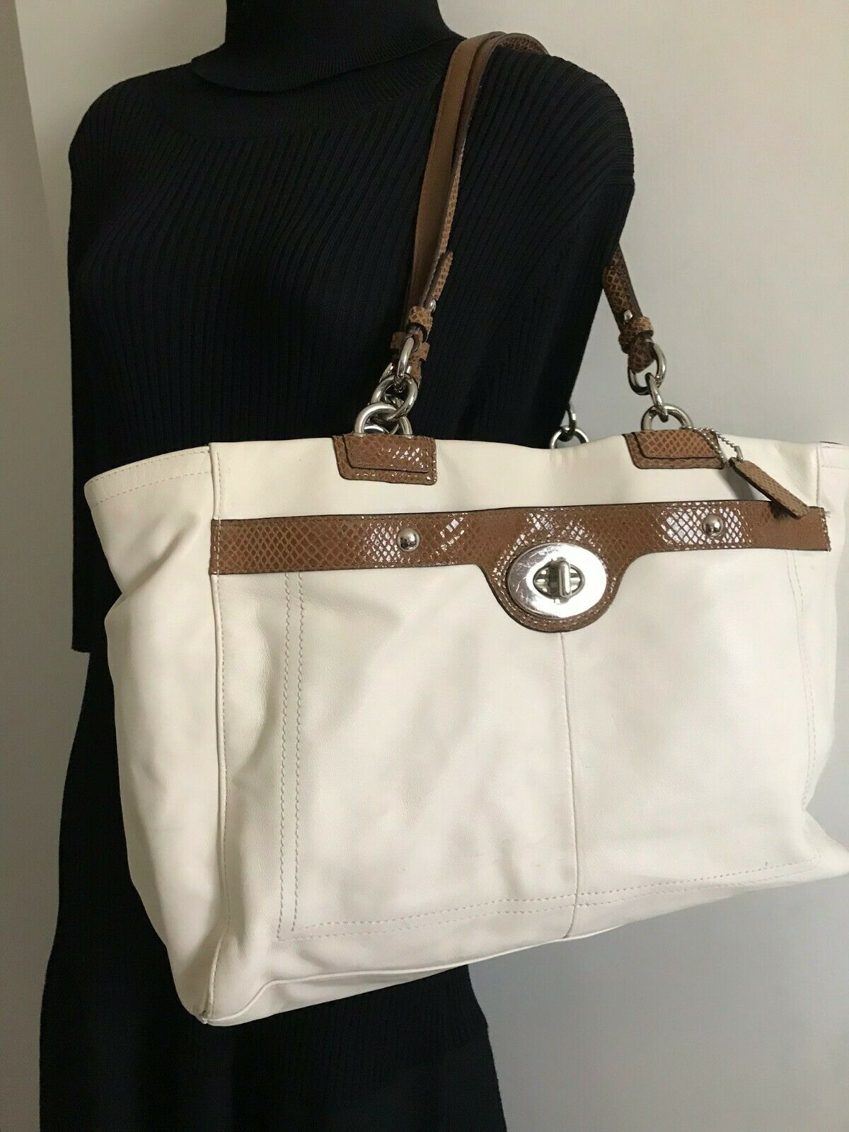 Coach Leather Shoulder Bag