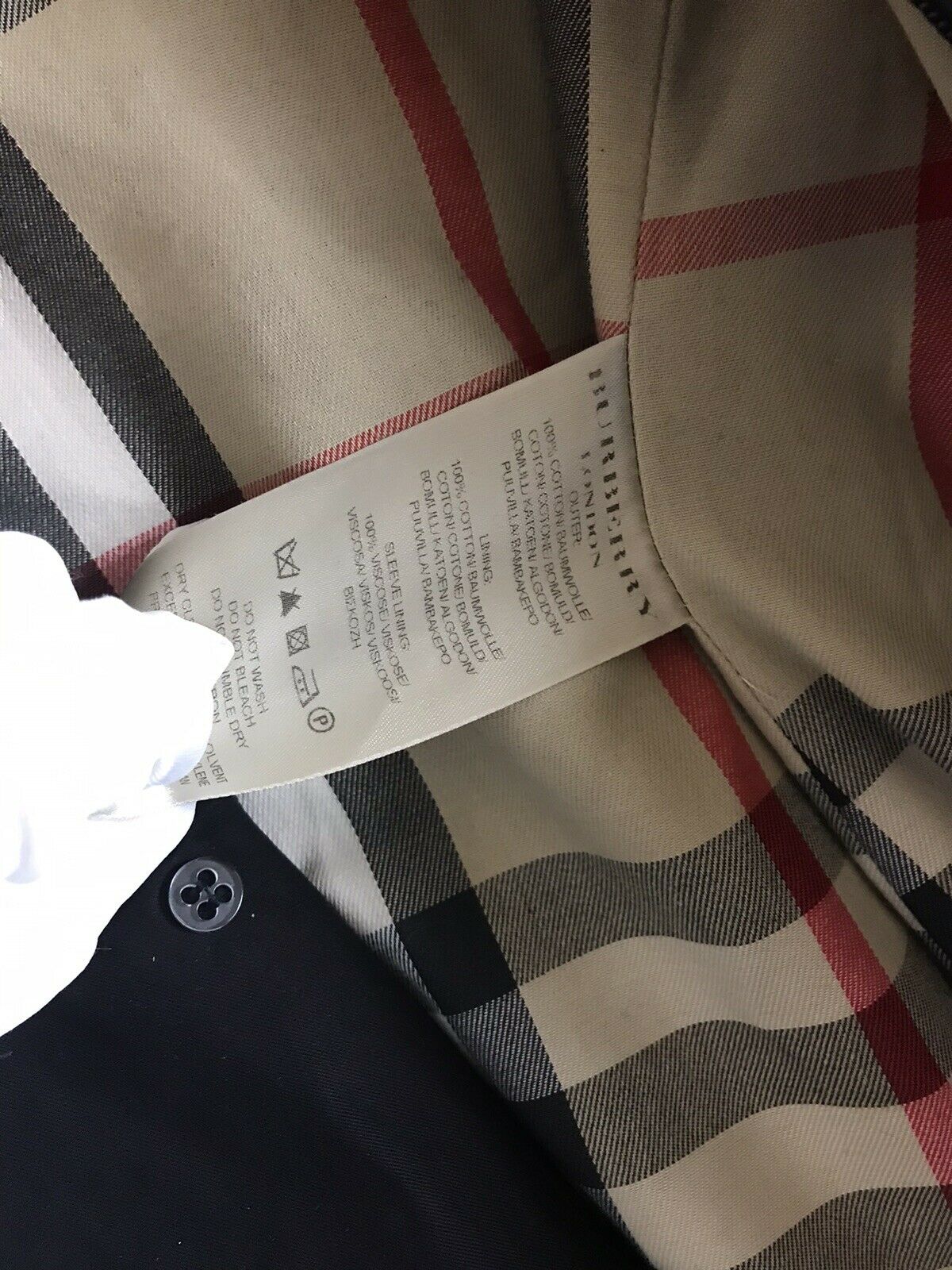 BURBERRY Women’s Trench Coat size 6 Needs Repair