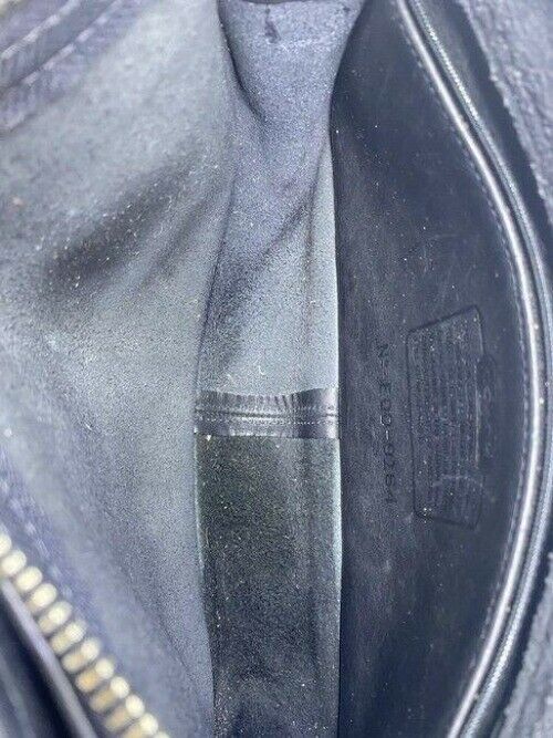 coach vintage handbag great find black leather shoulder bag