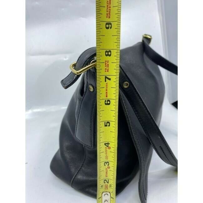 coach vintage black leather shoulder bag