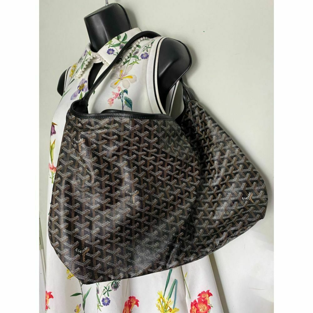 Goyard, Bags, Goyard Fidji Zip Leather Hobo Bag