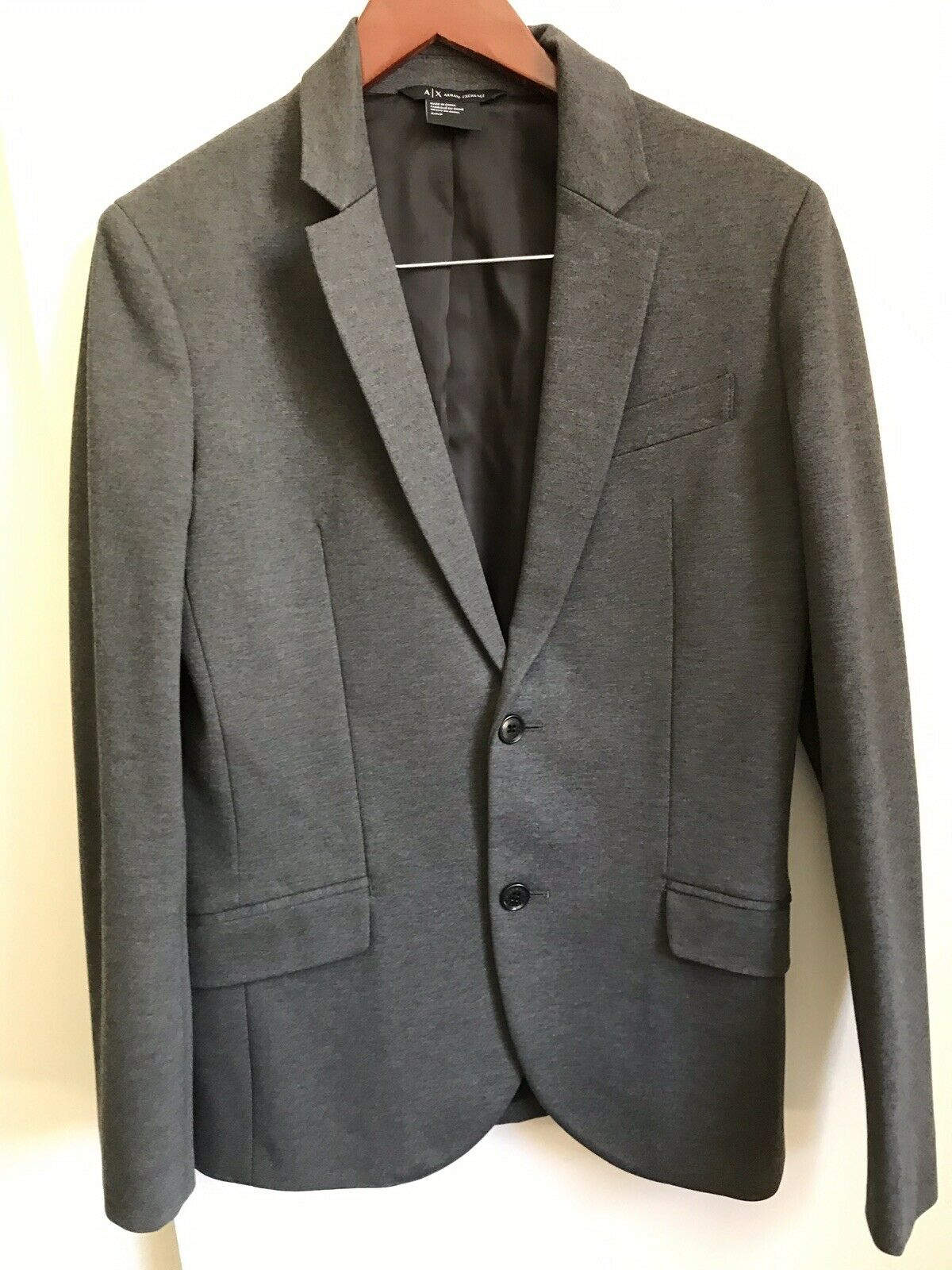 MEN'S ARMANI EXCHANGE GRAY  SPORTS JACKET SIZE SMALL GOOD USED