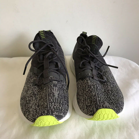 New Balance Sneakers Mens Size 9