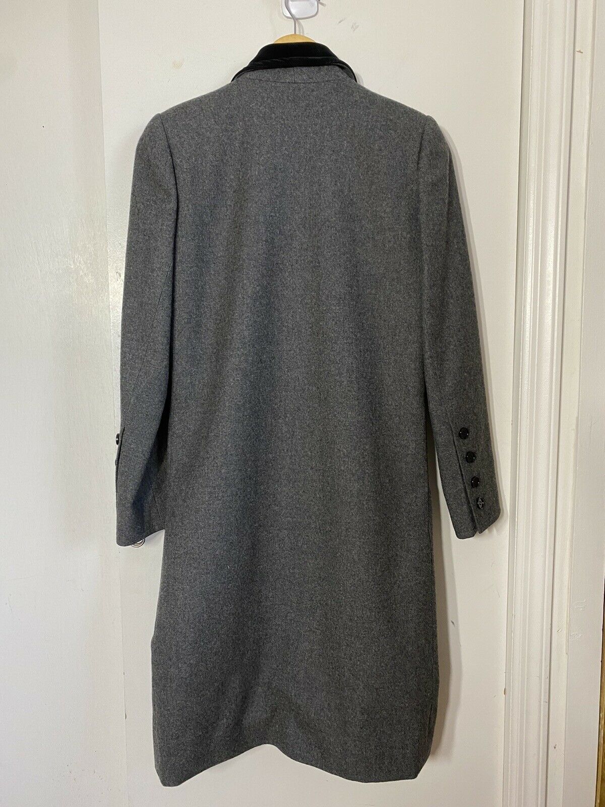 GIVENCHY Vintage Grey  Wool Coat W/  Velvet trim  Small