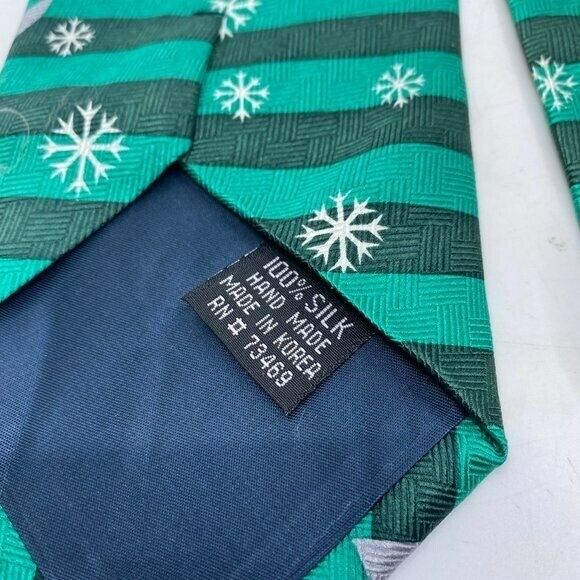 Looney Tunes Mania Christmas Taz Tie