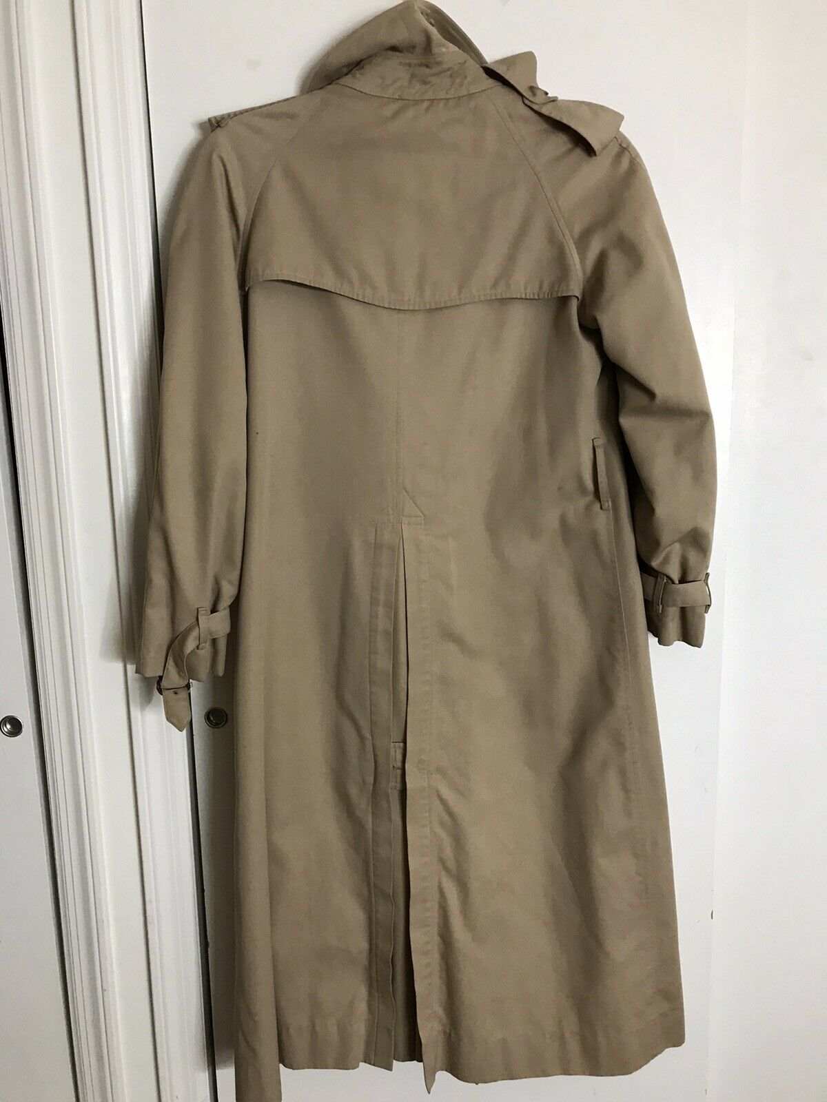 BURBERRY Women’s Vintage Khaki Trench Coat size 6