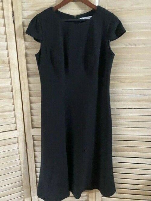 Carolina Herrera Black Nwot Cap Sleeves Short Casual Dress