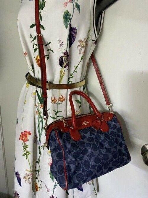 coach navy red fabric cross body bag